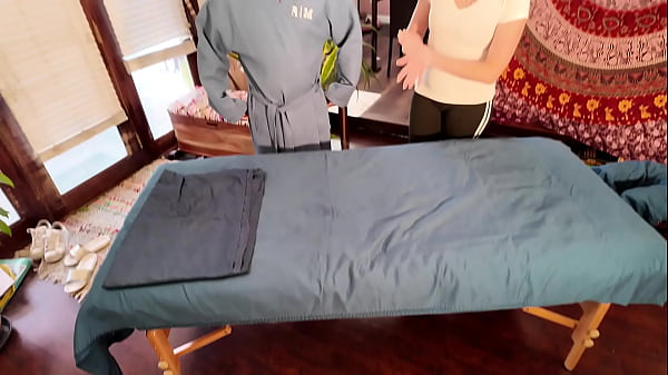 NAKED MASSAGE FOR MISSDAEASTCOAST – HELENA PRICE USES HER MAGIC BODY